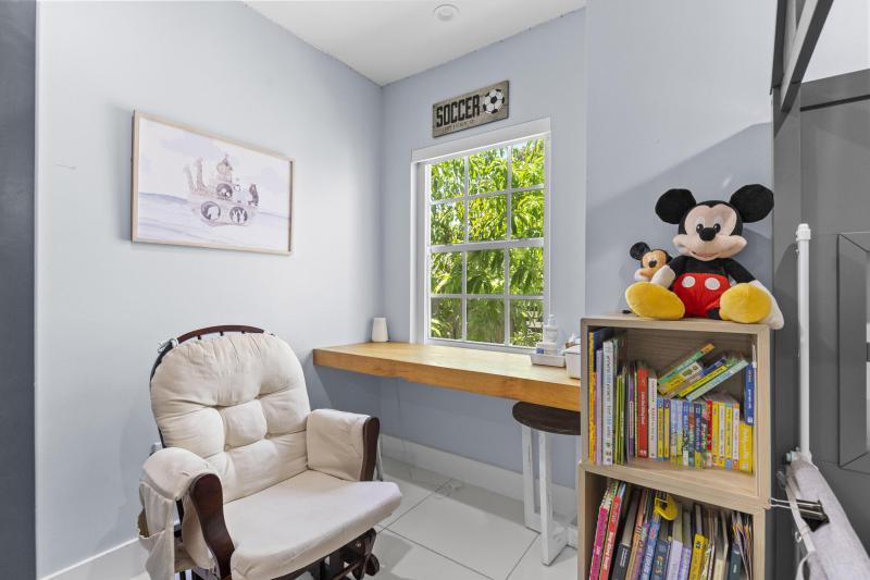  Single Family Homes Photo 47:  Miami Springs,  FL 33166