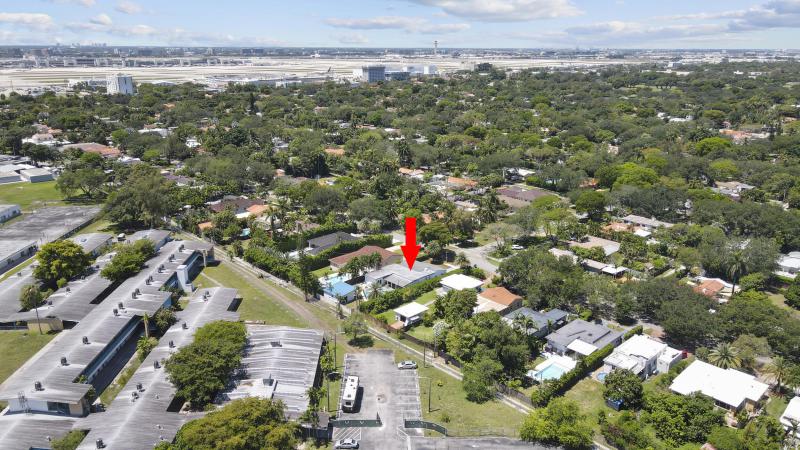  Single Family Homes Photo 51:  Miami Springs,  FL 33166