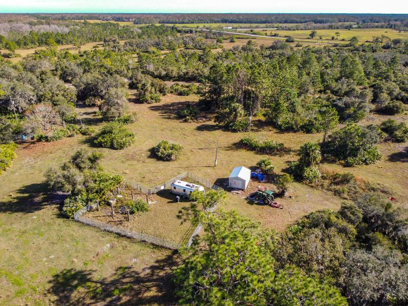  Commercial & Industrial Land Images 