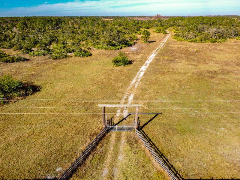  Commercial & Industrial Land Images 
