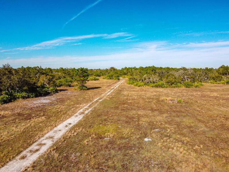  Commercial & Industrial Land Images 