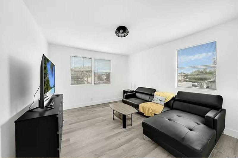 Duplex, Triplex and Fourplex Images