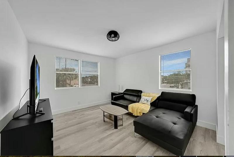 Duplex, Triplex and Fourplex Images