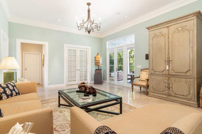  Single Family Homes Photo 12:  Palm Beach,  FL 33480