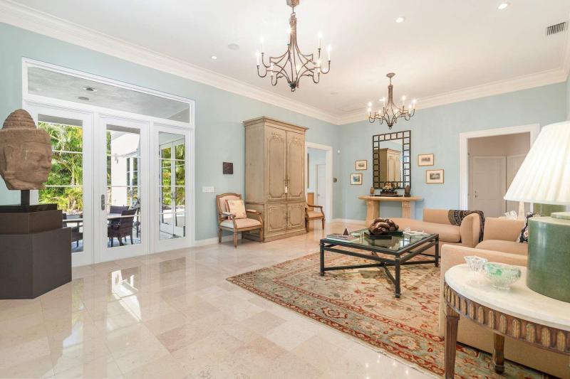  Single Family Homes Photo 13:  Palm Beach,  FL 33480