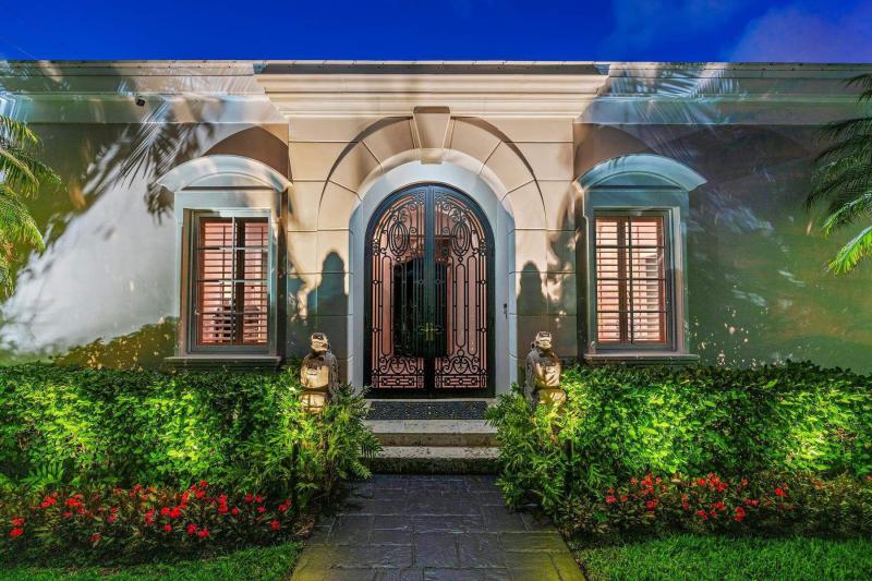  Single Family Homes Photo 3:  Palm Beach,  FL 33480
