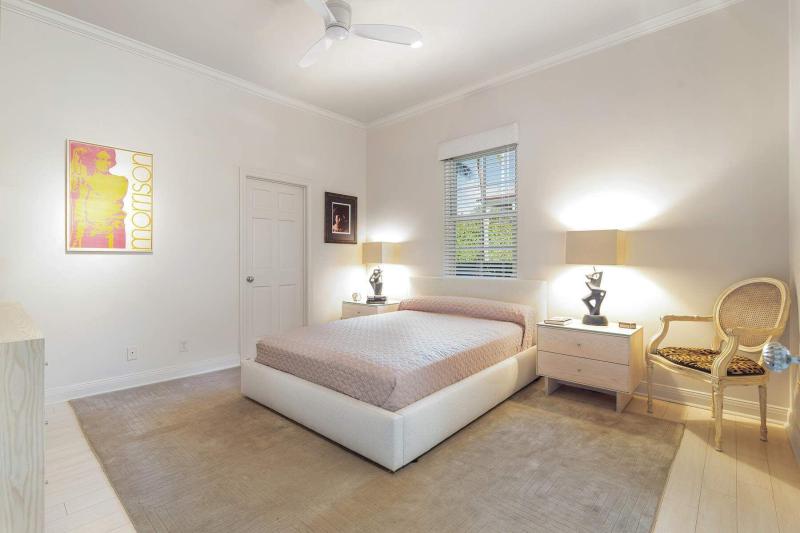  Single Family Homes Photo 32:  Palm Beach,  FL 33480