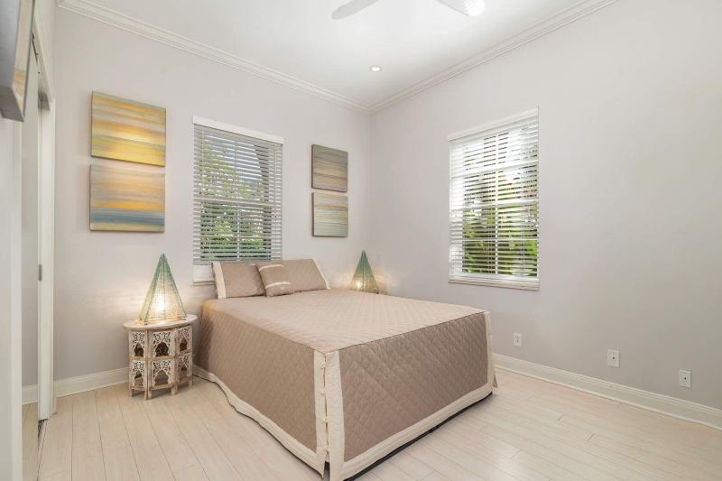  Single Family Homes Photo 38:  Palm Beach,  FL 33480