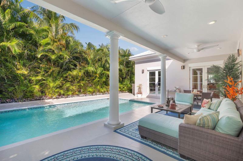  Single Family Homes Photo 42:  Palm Beach,  FL 33480
