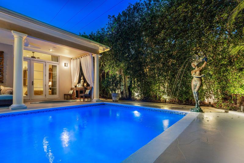  Single Family Homes Photo 61:  Palm Beach,  FL 33480
