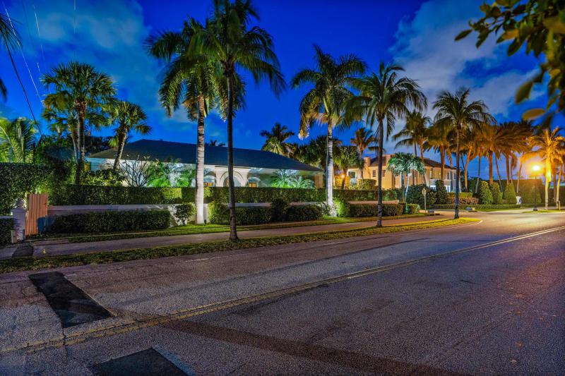  Single Family Homes Photo 66:  Palm Beach,  FL 33480