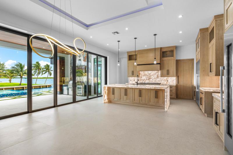  Single Family Homes Photo 18:  North Palm Beach,  FL 33408