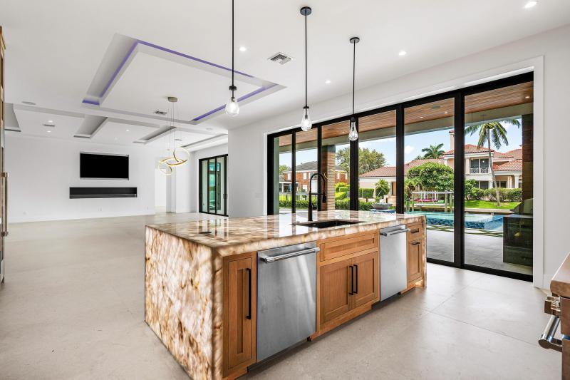  Single Family Homes Photo 22:  North Palm Beach,  FL 33408