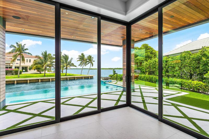  Single Family Homes Photo 27:  North Palm Beach,  FL 33408