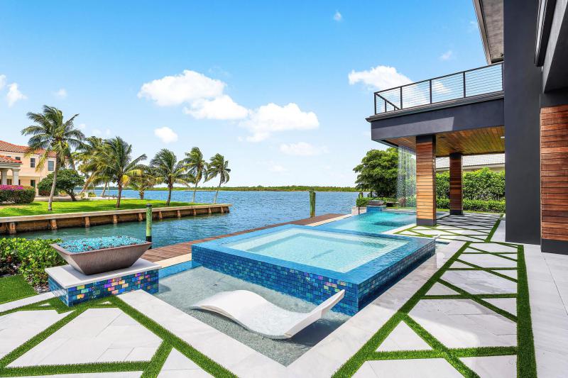  Single Family Homes Photo 5:  North Palm Beach,  FL 33408