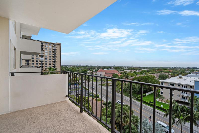  Condo & Townhome Photos