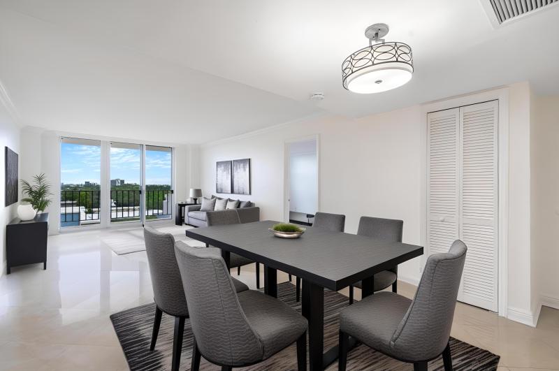  Condo & Townhome Photos