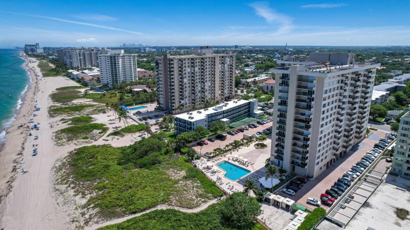  Condo & Townhome Photos