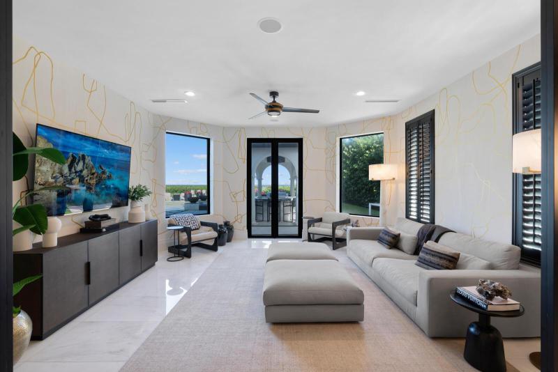  Single Family Homes Photo 13:  Stuart,  FL 34996
