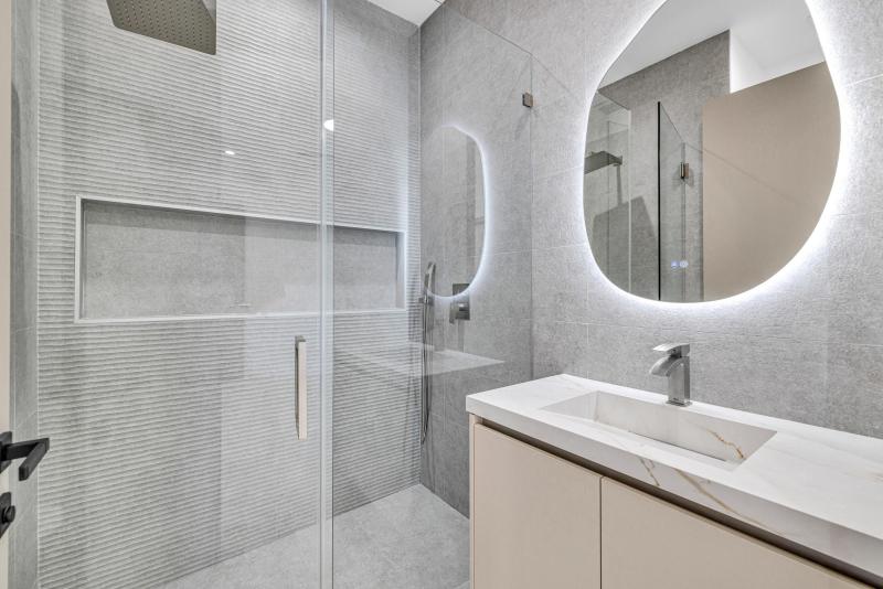  Condo & Townhome Photos