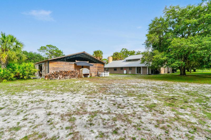  Commercial & Industrial Land Images 