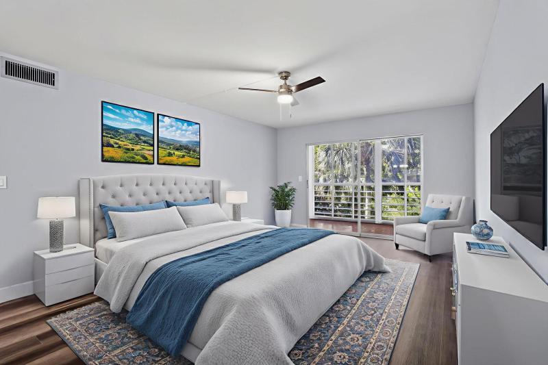  Condo & Townhome Photos