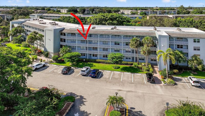  Condo & Townhome Photos