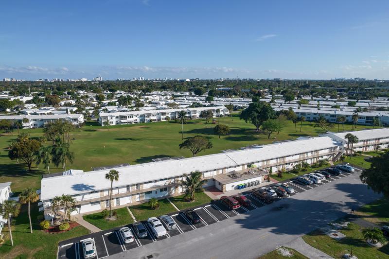  Condo & Townhome Photos