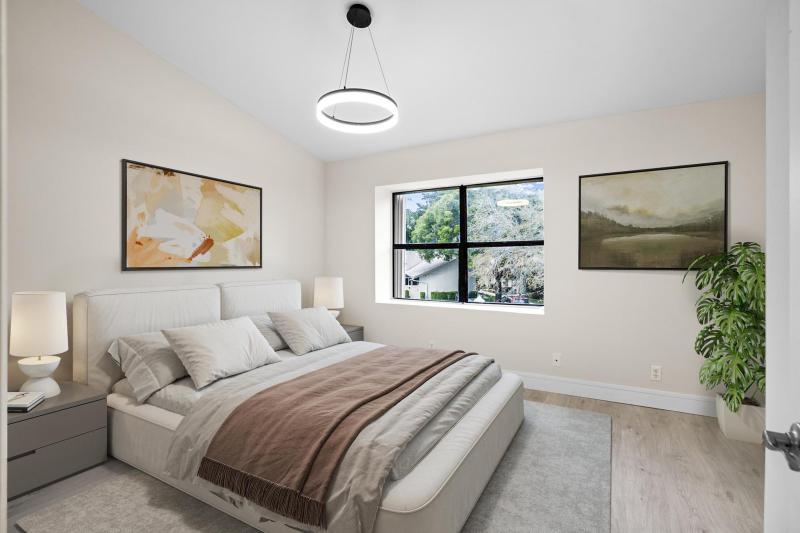  Condo & Townhome Photos