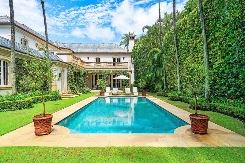  Single Family Homes Photo 2:  Palm Beach,  FL 33480