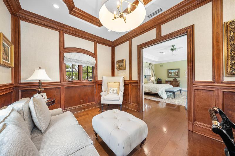  Single Family Homes Photo 25:  Palm Beach,  FL 33480