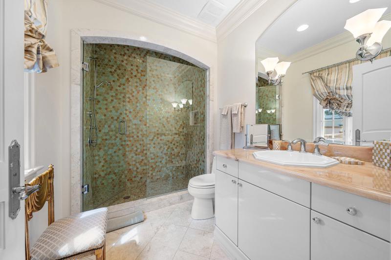  Single Family Homes Photo 27:  Palm Beach,  FL 33480