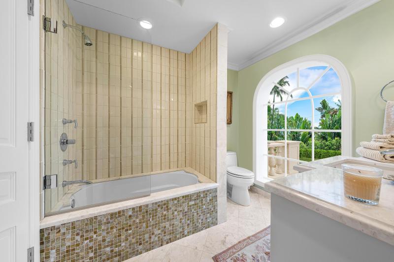  Single Family Homes Photo 29:  Palm Beach,  FL 33480