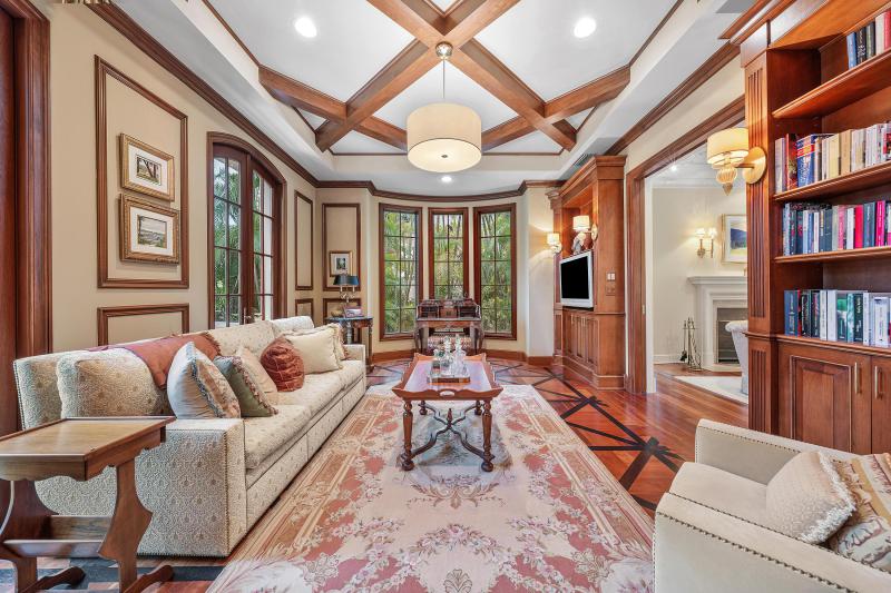  Single Family Homes Photo 7:  Palm Beach,  FL 33480