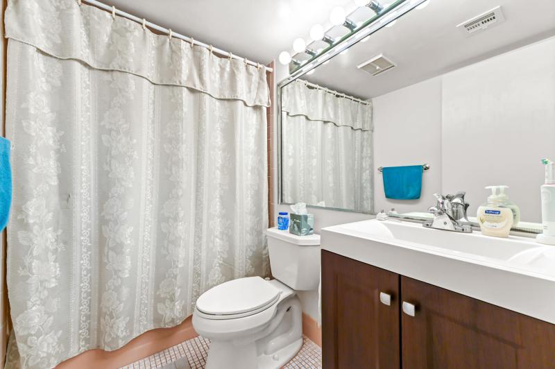  Condo & Townhome Photos