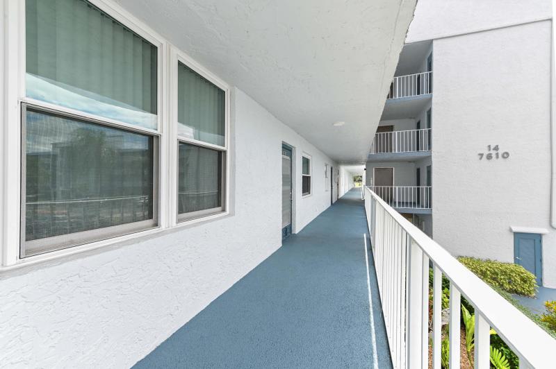  Condo & Townhome Photos