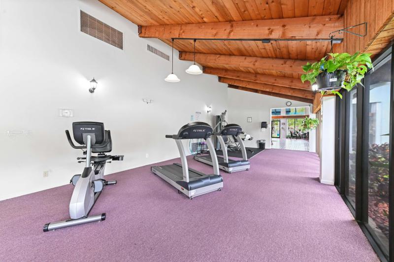  Condo & Townhome Photos