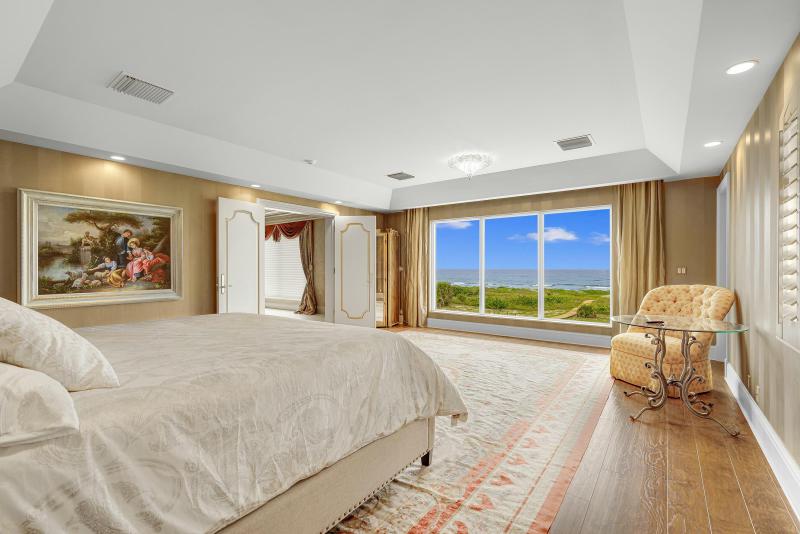  Single Family Homes Photo 21:  Jupiter Island,  FL 33455