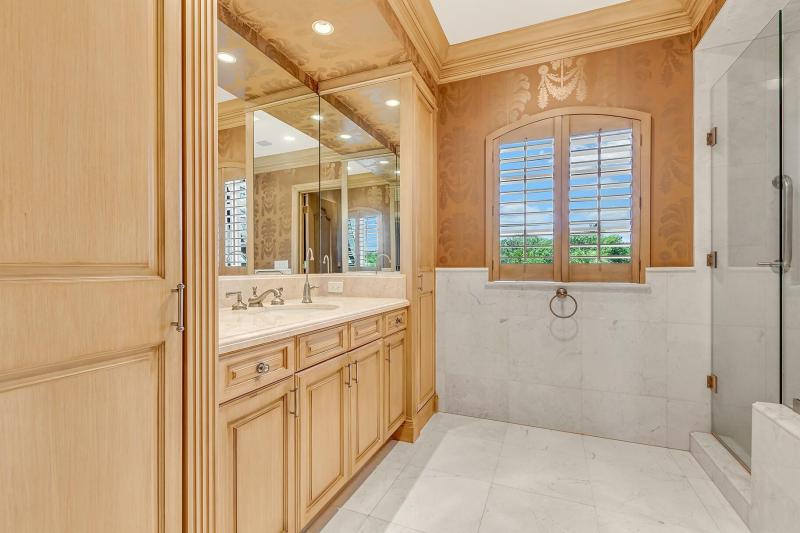  Single Family Homes Photo 25:  Jupiter Island,  FL 33455
