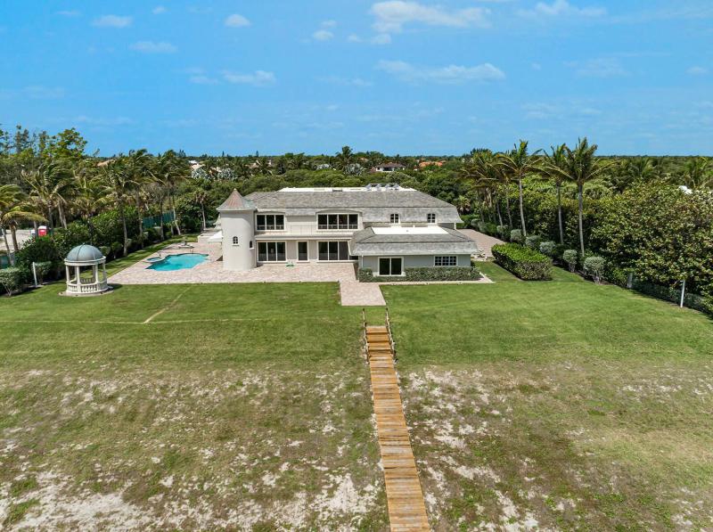  Single Family Homes Photo 3:  Jupiter Island,  FL 33455