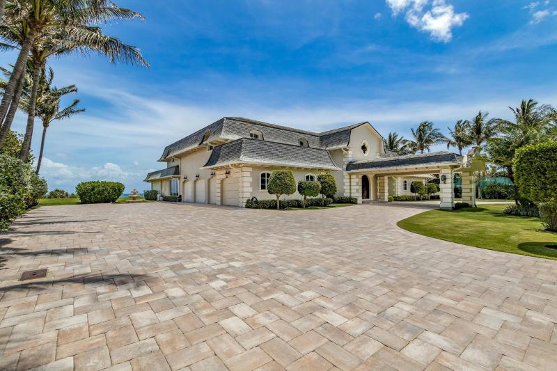  Single Family Homes Photo 35:  Jupiter Island,  FL 33455