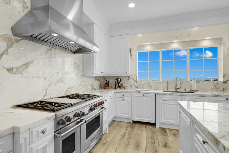  Single Family Homes Photo 45:  Jupiter Island,  FL 33455