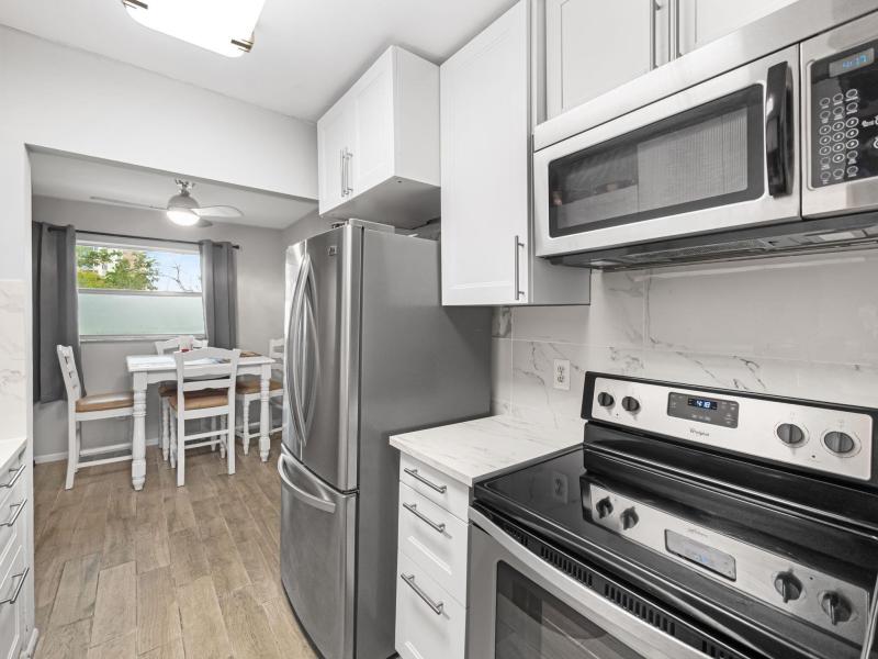  Condo & Townhome Photos