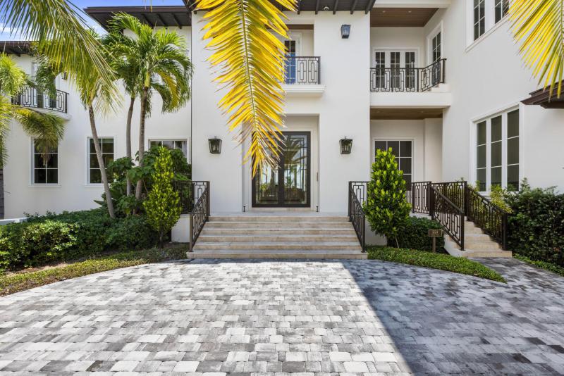  Single Family Homes Photo 17:  Delray Beach,  FL 33483