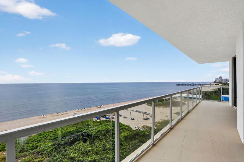  Condo & Townhome Photos
