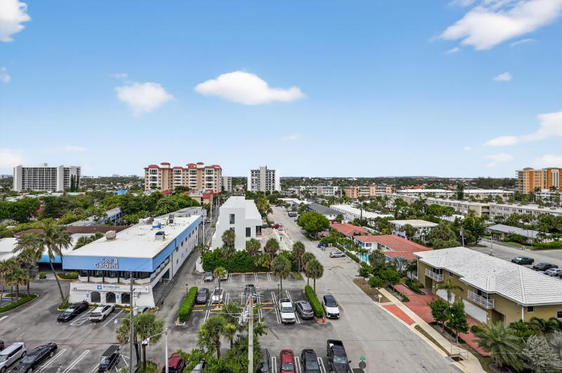  Condo & Townhome Photos