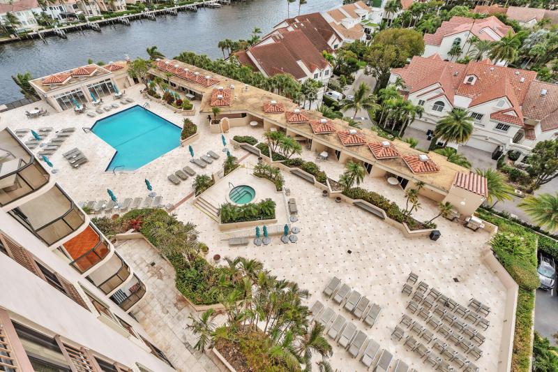  Condo & Townhome Photos