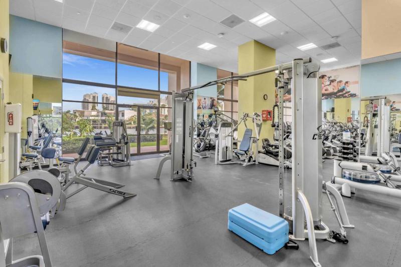  Condo & Townhome Photos