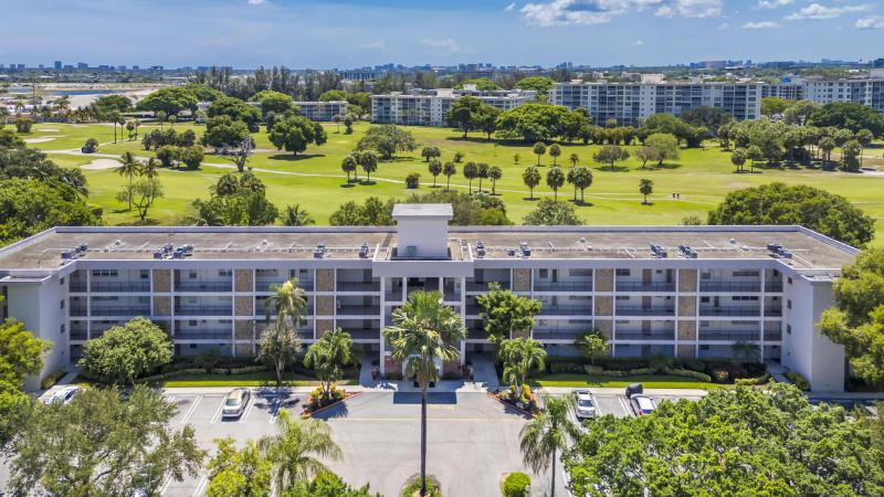  Condo & Townhome Photos
