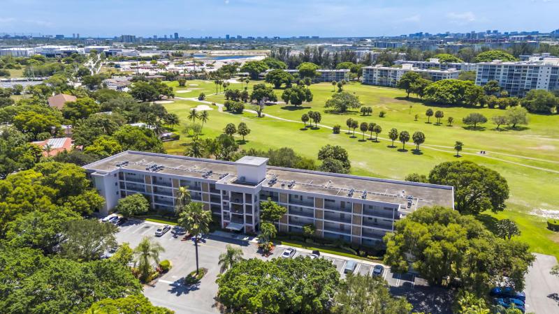  Condo & Townhome Photos